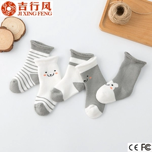 hiver bébé Terry chaussettes fabricant vrac gros coloré chaussettes de dessin animé bébé