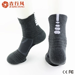 mejores calcetines de baloncesto del mundo fabricante al por mayor China calcetines atléticos para el hombre
