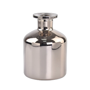 Custom na Silver Reed Diffuser Bottle Premium Glass Fragrance Bottle Supplier