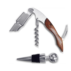 maniglia apri del vino con gli strumenti della barra in acciaio inox legno set