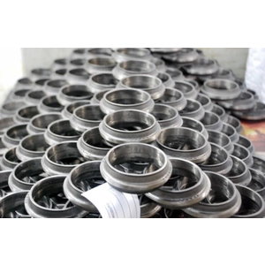 90x77x9.2; 75x62x9.2; 113x96x12.2; 122.5x105x12.5 ghisa flottante guarnizioni per macchine agricole