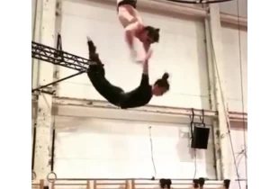 XYS fitness-46 (flexibilidad de vídeo de ejercicio)