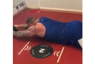 XYS fitness--56 (vídeo del ejercicio del rodillo del AB)
