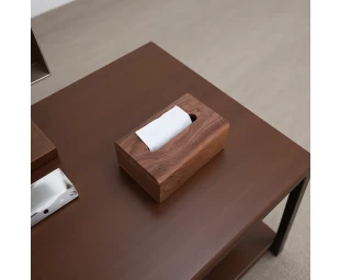 Ko te pouaka pouaka a te kaikoti rakau nui te whare pupuri i te pouaka potae napkin