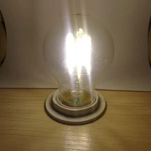 Ampoule à filament LED A19 6W