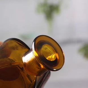 150 ml de vidrio ámbar botella de aromaterapia fabricante
