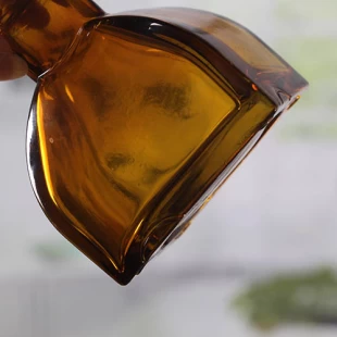 150 ml bottiglia di vetro ambrato produttore di aromaterapia