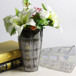 Salle de vie dorée et grise décorée vase en verre en gros