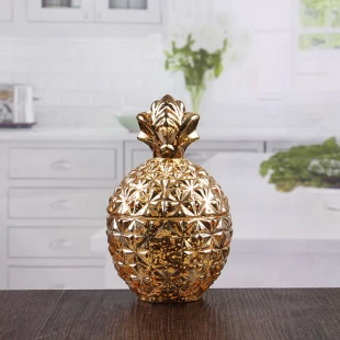 Portacandele d'oro a forma di ananas portacandele in oro piccolo in vendita