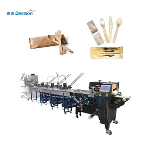 Muỗng dùng một lần Dao nĩa ướt Lau bộ đồ ăn bốn mặt niêm phong máy đóng gói tự động