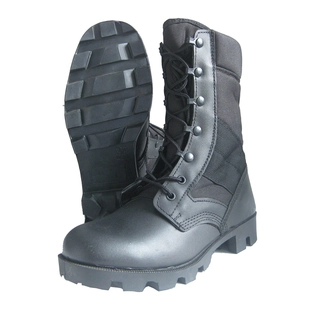 Construcción vulcanizada de cuero genuino y botas militares de tela.