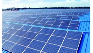 Wat moet ik doen als de fotovoltaïsche stroomonderbreker wordt geactiveerd?