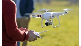 Японские компании начали беспилотных летающих роботов Услуги для фотоэлектрической электростанции