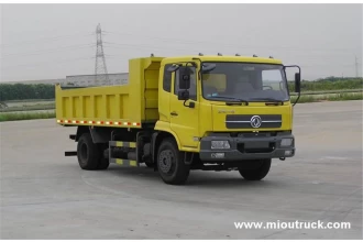 Chine La Chine fabrication marque Dongfeng simple rangée 4 * 2 camion à benne basculante à vendre fabricant