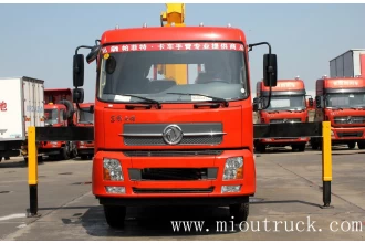 الصين DFCV دونغفنغ تيانجين 180HP 4 * 2 6.3T شاحنة كرين (smjco) الصانع