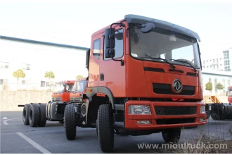 Chine Dongfeng 4 tracteur camion Chine fabricant de véhicules de remorquage de bonne qualité pour la vente fabricant