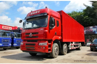 China Dongfeng Chenglong M5 6 x2 240 kuasa kuda 9.6 meter van trak (LZ1250M5CAT) pengilang