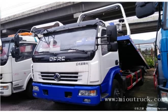 China Dongfeng Duolika 140 hp 4X2 Wrecker Towing Truck manufacturer