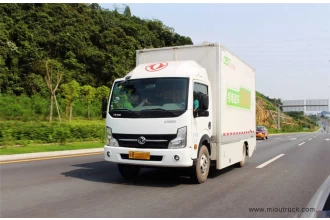 중국 중국에서 판매 동풍 EQ5070XXYACBEV 밴 트럭 4 × Eur5 제조업체