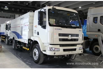 China Produk baru china Dongfeng Chenglong trak menyapu 4 * 2 jalan pengilang