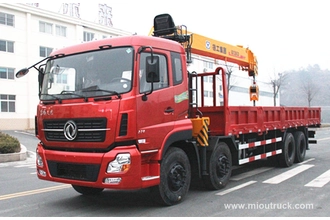 porcelana Las novedades Dongfeng 16ton 8x4 camión pluma telescópica montada en camión grúa con grúa para la venta fabricante