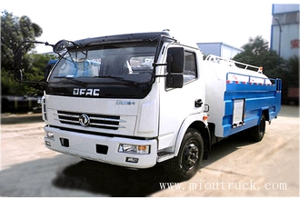 China CLW5080GQX4 dongfeng4*2  5CBM road clearing vehicle pengilang