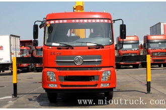 Tsina DFCV Dongfeng Tianjin 180HP 4 * 2 6.3T Truck Crane (smjco) Manufacturer