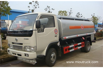 الصين Dongfeng 120 hp 4X2 oil tanker truck الصانع