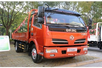 porcelana Dongfeng 4*2 type 140 Hp 4.5 ton heavy cargo truck fabricante