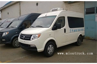 China Dongfeng 4x2  Freezer Refrigerated Truck ,light freezer trucks for sale manufacturer