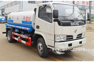 الصين Dongfeng 5000L water sprinkling tank truck الصانع