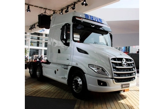 Китай Dongfeng 6*4 trailer truck tracked tractor 520hp tractor head sale производителя