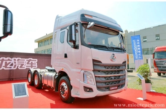 Tsina Dongfeng Chenglong 6x4 450hp tractor truck LZ4251M7DA Manufacturer