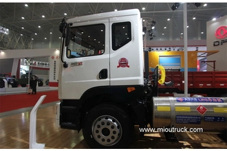 Китай Dongfeng Shenyu Yu Long heavy truck 260 horsepower 4X2LNG tractor truck производителя