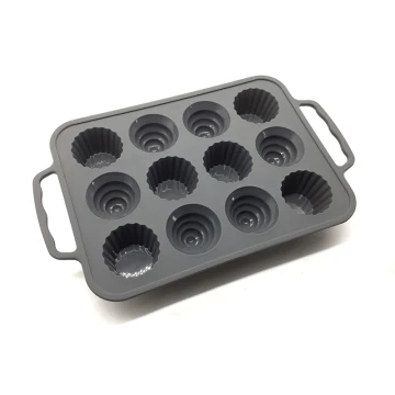 ZOENHOU 4 Vassoi Per Muffin In Silicone Rosso, 12 Cialde Cadauno, Antiaderenti, Resistenti Al Calore Fino A 230°C, Per Cupcake, Yorkshire Pudding, Brownies, Dimensioni 29,5x22x3 Cm
