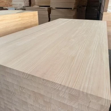 China Straight Grain AA Grade Radiata Pine Edge Plywood