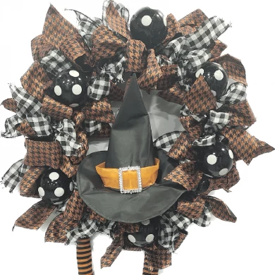 Senmasine Corona de pierna de bruja de Halloween de 24 pulgadas con sombrero, lazos, adornos, bola, decoración para colgar en la puerta delantera