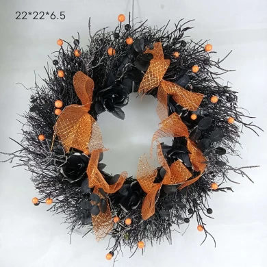 Senmasine 22-Zoll-Kranz für Halloween, schwarze künstliche Rosenblüten, abgestorbene Zweige, Blätter, orangefarbene Schleife