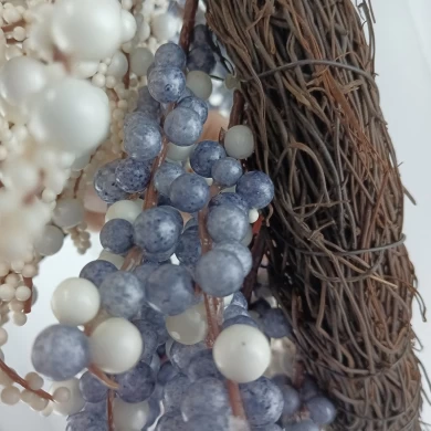 Senmasine 24-calowe niebiesko-białe wieńce jagodowe na zimowe drzwi wejściowe wiszące dekoracje świąteczne