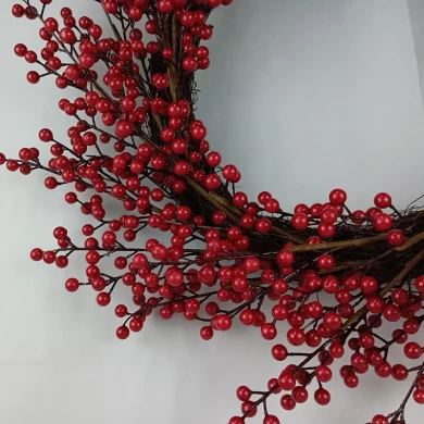 Senmasine Couronnes de baies rouges de Noël de 61 cm pour porte d'entrée d'hiver, décoration suspendue à la ferme