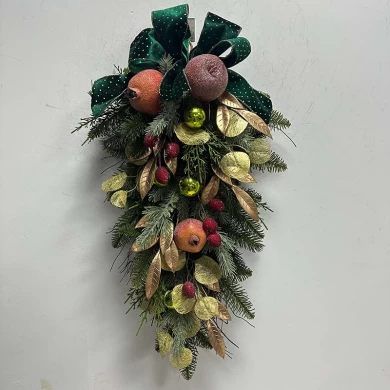 Senmasine, festone di frutta natalizia da 26 pollici con fiocchi di nastro, foglie di rami in PVC artificiale