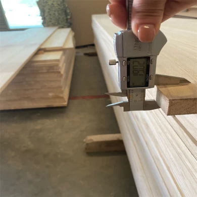 Junta de dedo de madeira paulownia com 3250 mm de comprimento para uso na moldura da porta