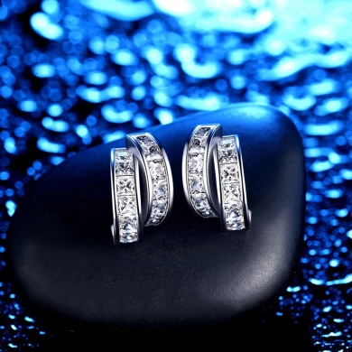 Geometric Jewelry Rhinestones Shining Stud Earring.
