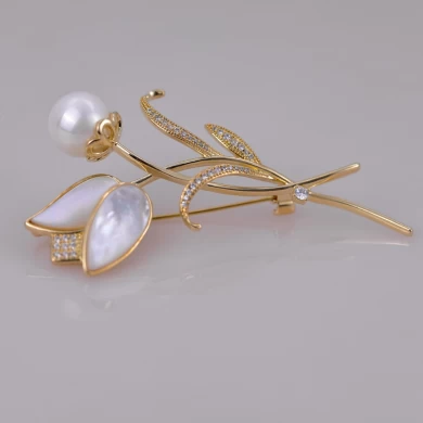 Tulip Shaped White Pearls Brooch.