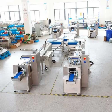 Multi-function Automatic Cookies Biscuit Wafer Muffin Bread Bun Packaging Feeding Line Manufacturers