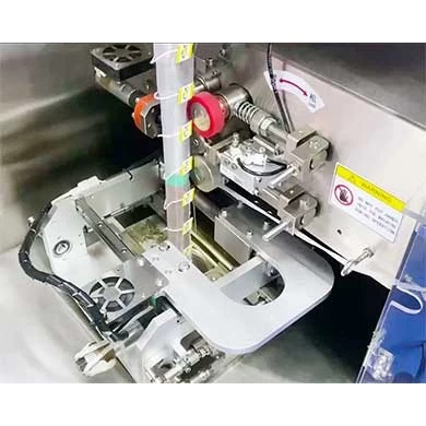 Machine à emballer automatique de sachets de thé de pyramide de triangle de prix usine