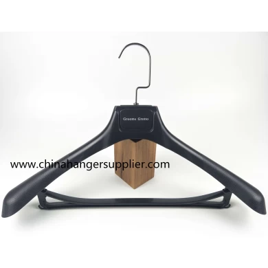 Cost effective China hanger factory plastic suit hanger[PTW 021]