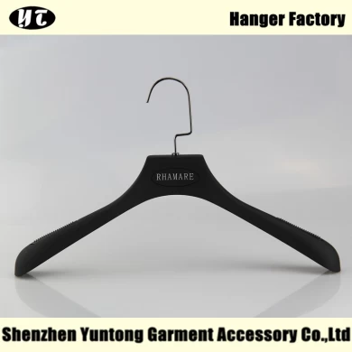 WSR-003 black rubber coated hanger for woman
