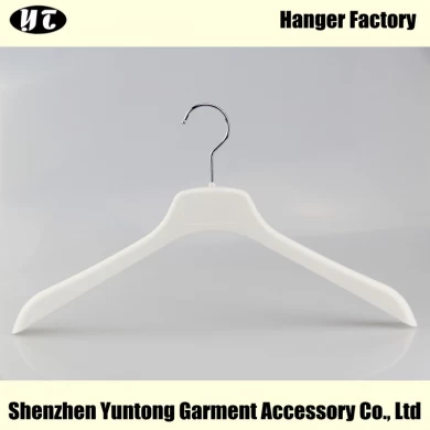 WTP-001 men plastic hanger for top high end plastic hanger with low price