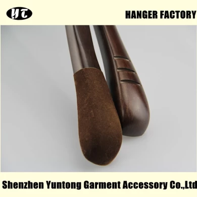 WTW-007 Chine fournisseur de suspension cintre en bois brun pour cintre de robe avec velours